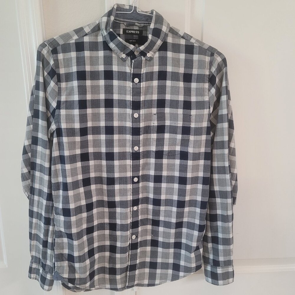 Express Soft Wash Men's Plaid Casual Button Down Shirt Size Small Good Condition